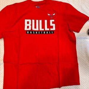 Men’s Chicago Bulls tee